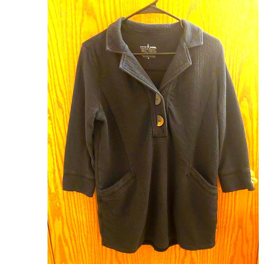 Neon Buddha St Barts Black Knit Tunic Top M Half Moon Button Split Sleeve